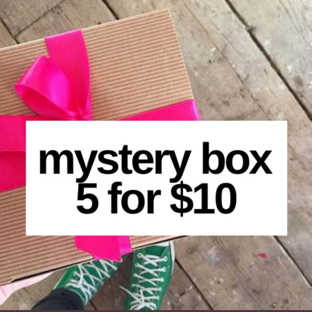 5 items - Mystery box!! 🎉